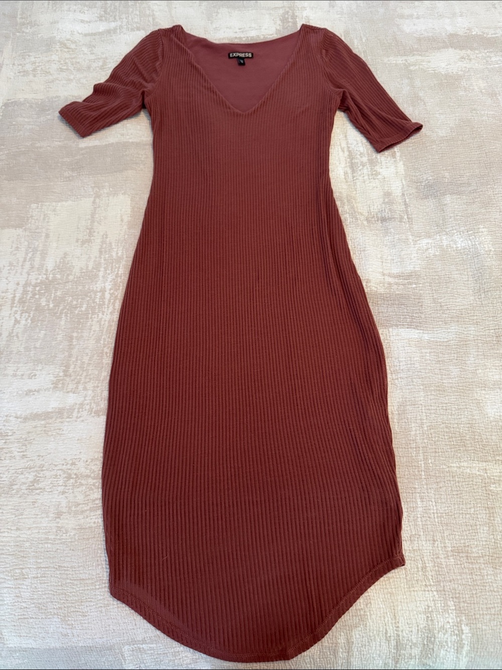 Express Ribbed V-Neck Midi Dress in Rust